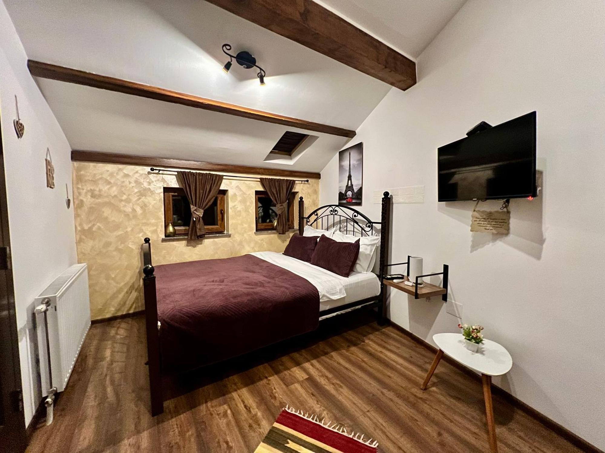 Hotel Fjorr 普里兹伦 外观 照片