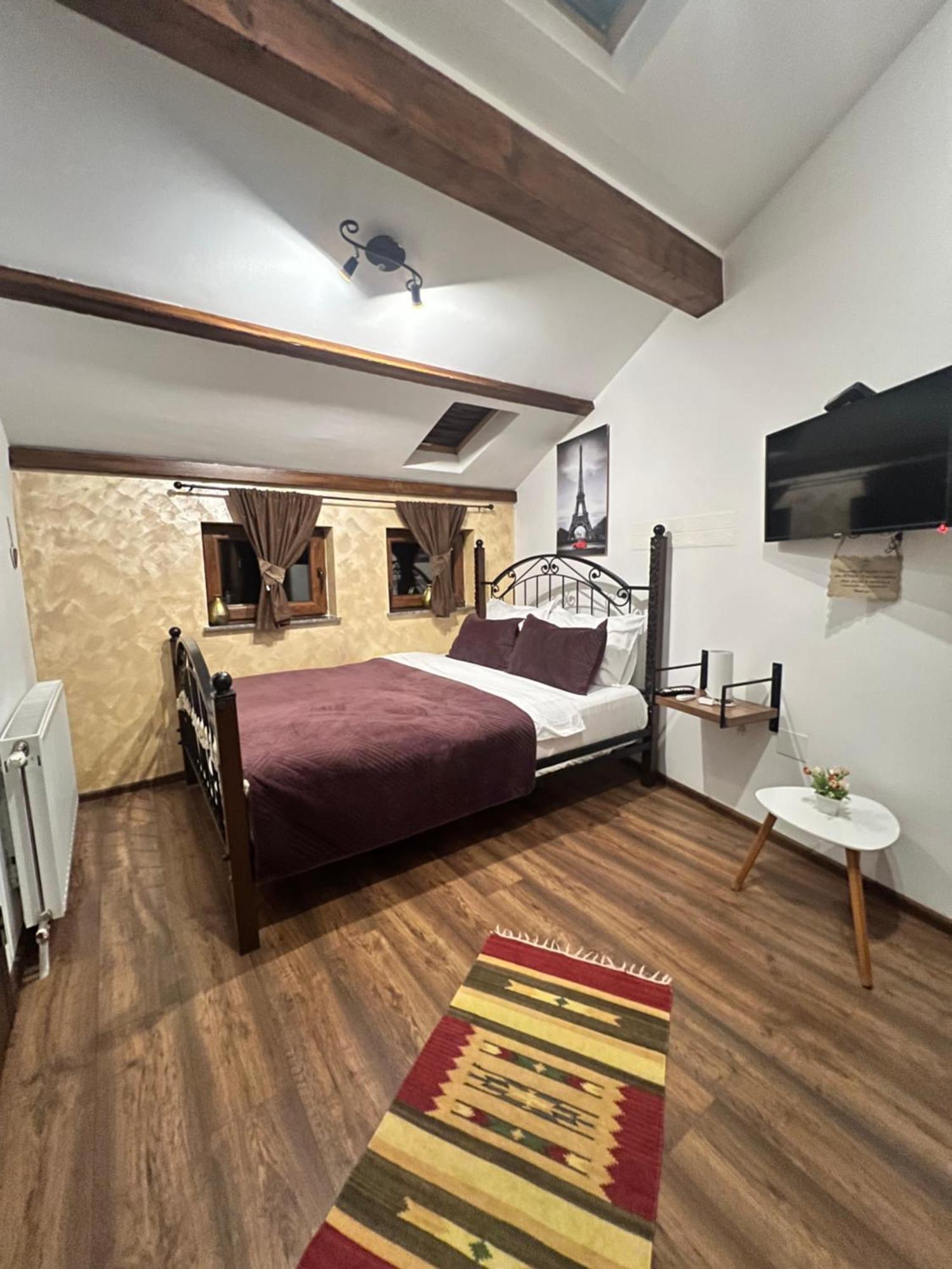 Hotel Fjorr 普里兹伦 外观 照片