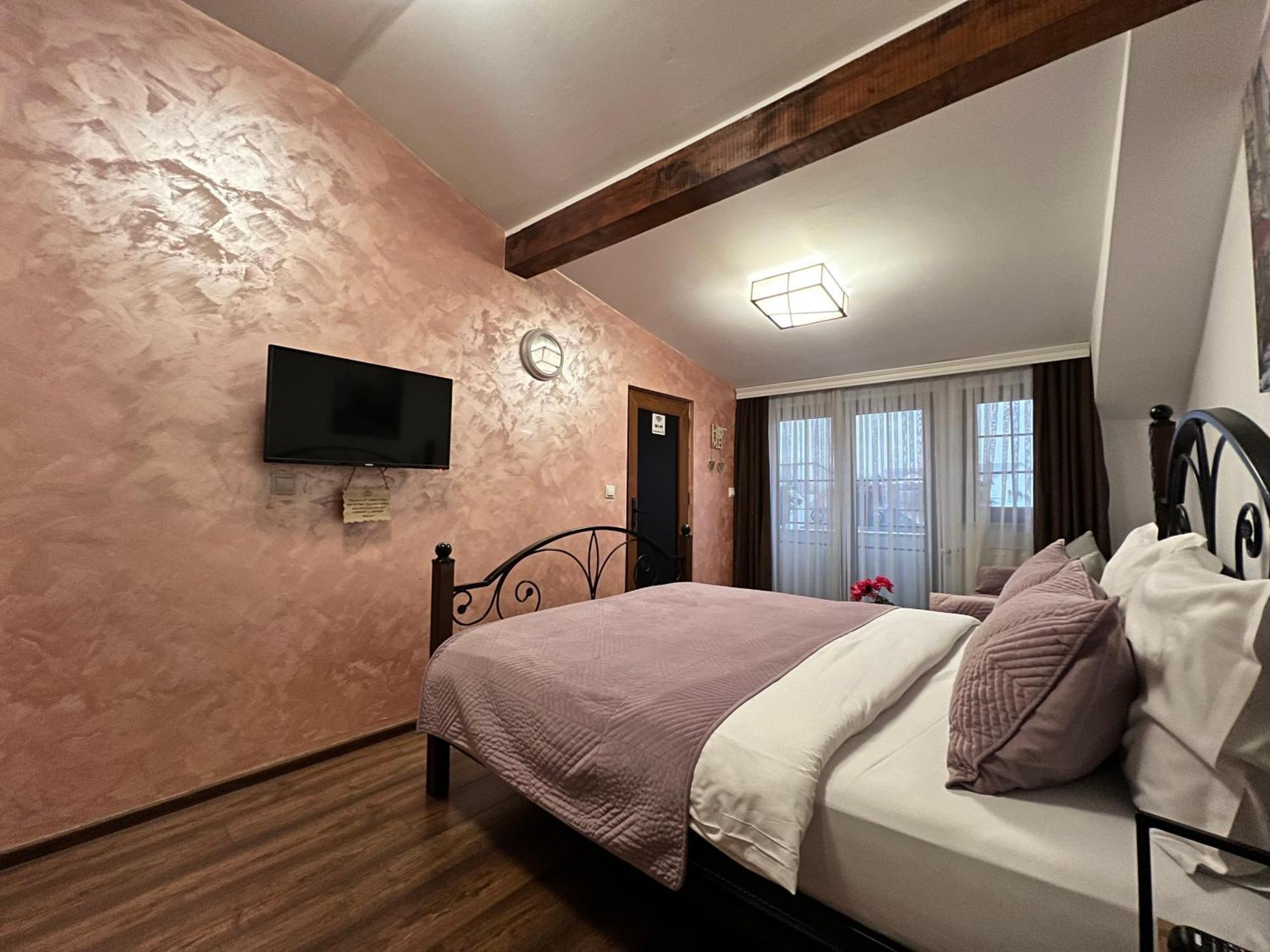 Hotel Fjorr 普里兹伦 外观 照片