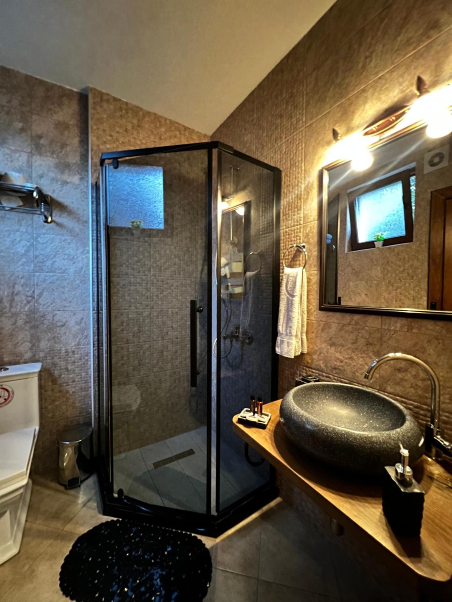 Hotel Fjorr 普里兹伦 外观 照片